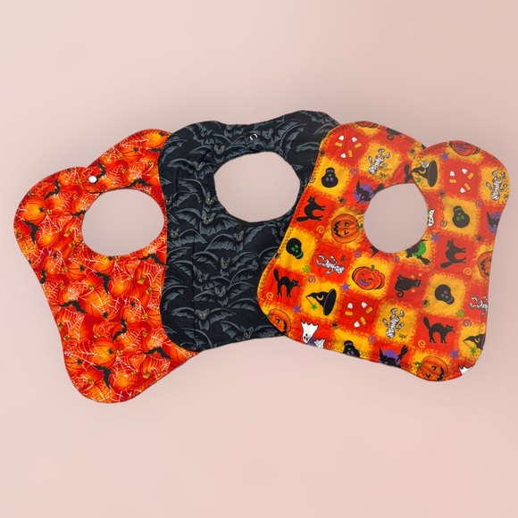 Hand Crafted Other - Lot/3 Handmade Halloween Bibs OOAK 🎁